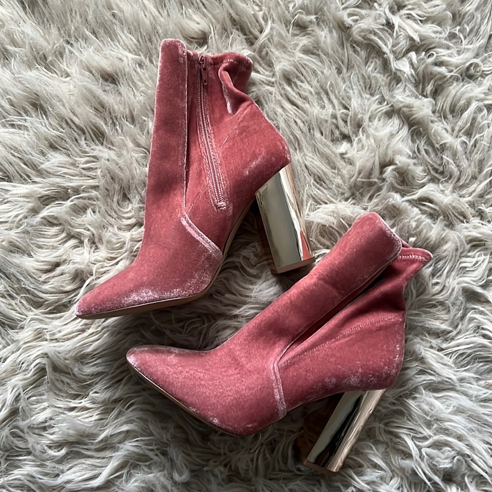 ALDO dusty rose velvet booties with reflective heels